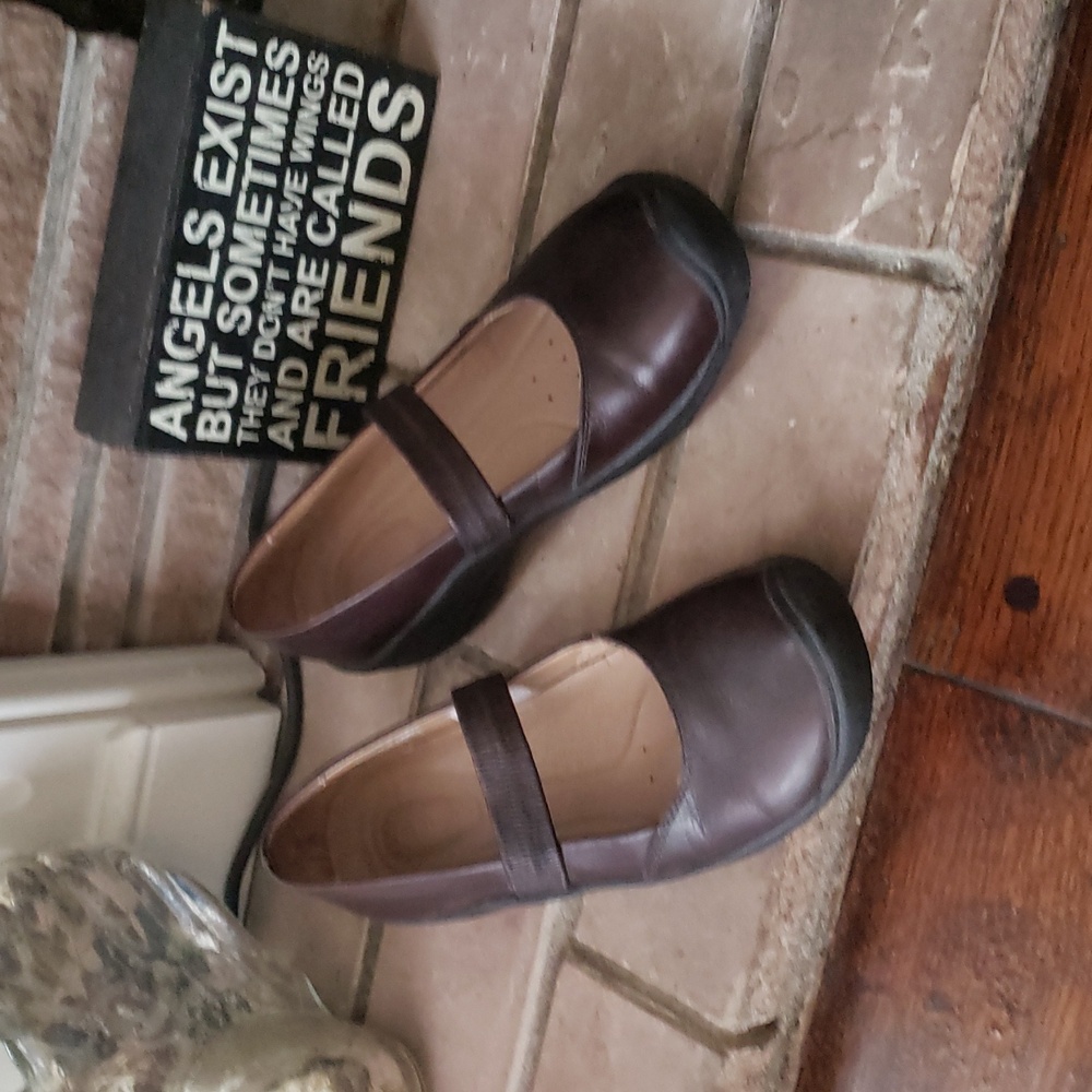 Keen Dark Brown Mary Janes Size 7.5